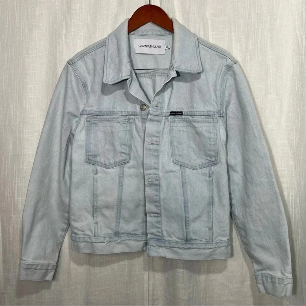 Calvin Klein Oversized Light Wash Denim Trucker Jacket Women's Size M